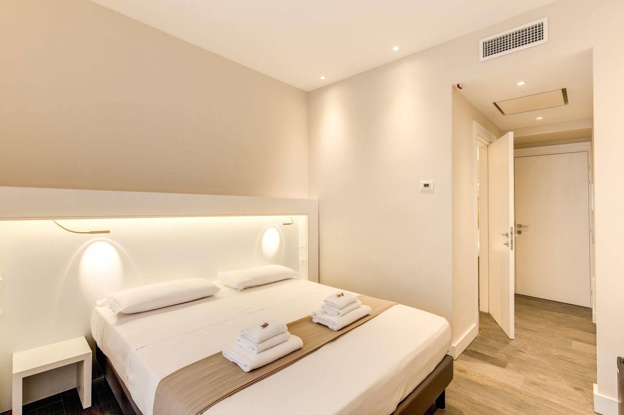 Bed and Breakfast Ecce Roma Exterior foto